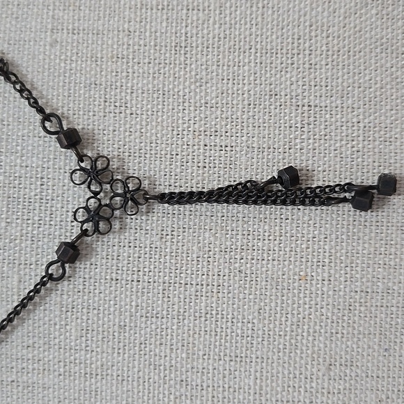 BRONZE TONE DAINTY DAISY CHAIN NECKLACE - Picture 2 of 4